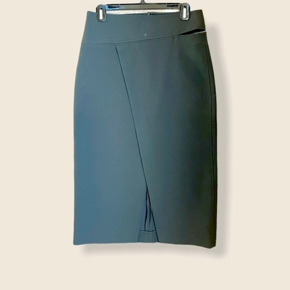 NWT Zara front split pencil skirt with cut out